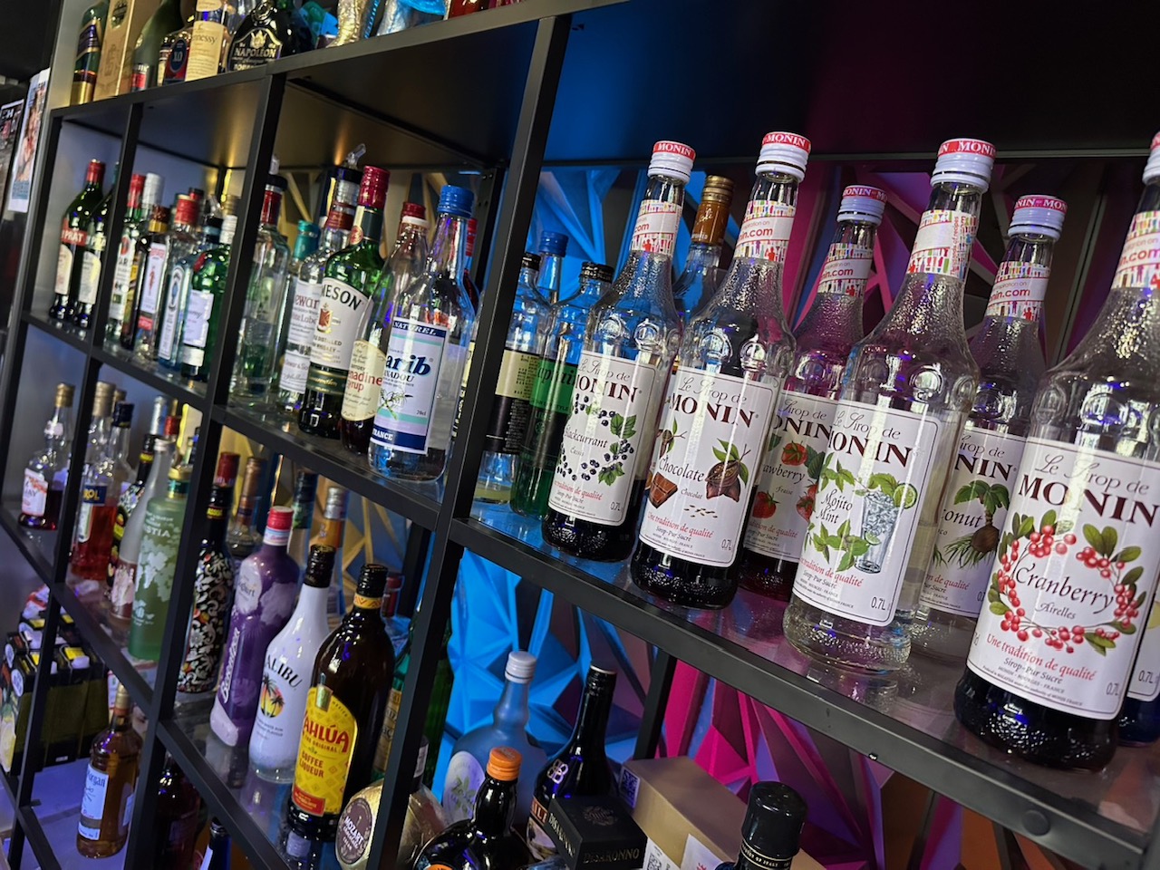 心斎橋エス - 大阪ハプニングバー厳選@ハプ民の知恵袋 大阪ハプニングバー厳選5店 レッドドラゴン RedDragon