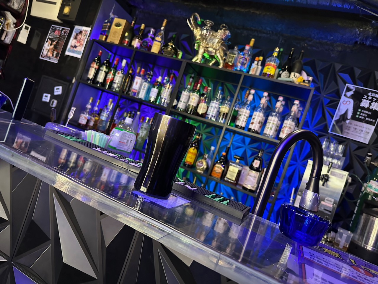 心斎橋エス - 大阪ハプニングバー厳選@ハプ民の知恵袋 大阪ハプニングバー厳選5店 レッドドラゴン RedDragon